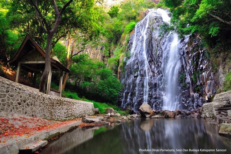 Keindahan Air Terjun Efrata Surga Tersembunyi di Tengah Hutan