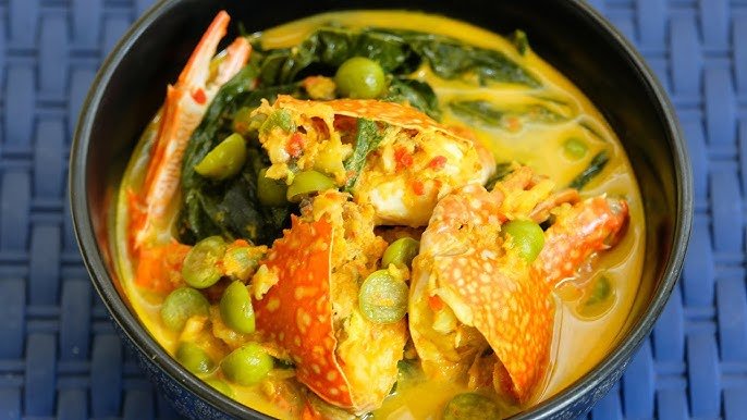 Gulai daun ubi kepiting