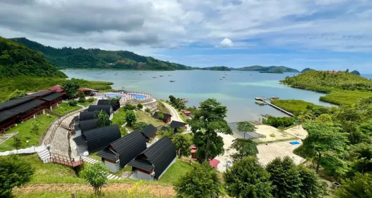 Pulau Mandeh, Destinasi Eksotis Pesisir Selatan yang Mirip Kepulauan Tropis Dunia