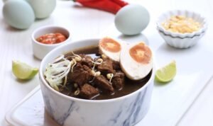 Rawon, Kuliner Khas Jawa Timur yang Jadi Favorit dari Warung hingga Hotel Bintang Lima