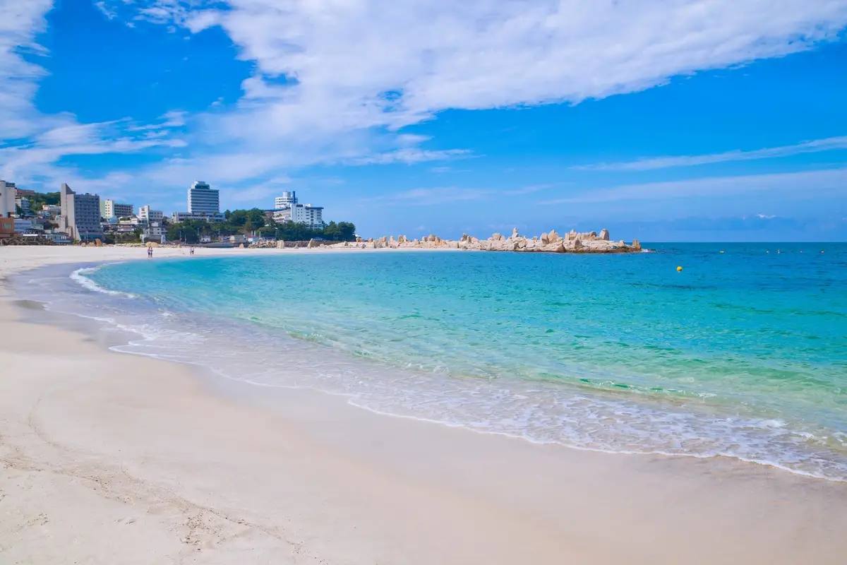 Shirahama Beach Wakayama Pantai Pasir Putih Eksotis di Jepang